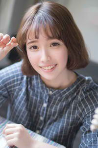 女子砸小三店面引千人围观